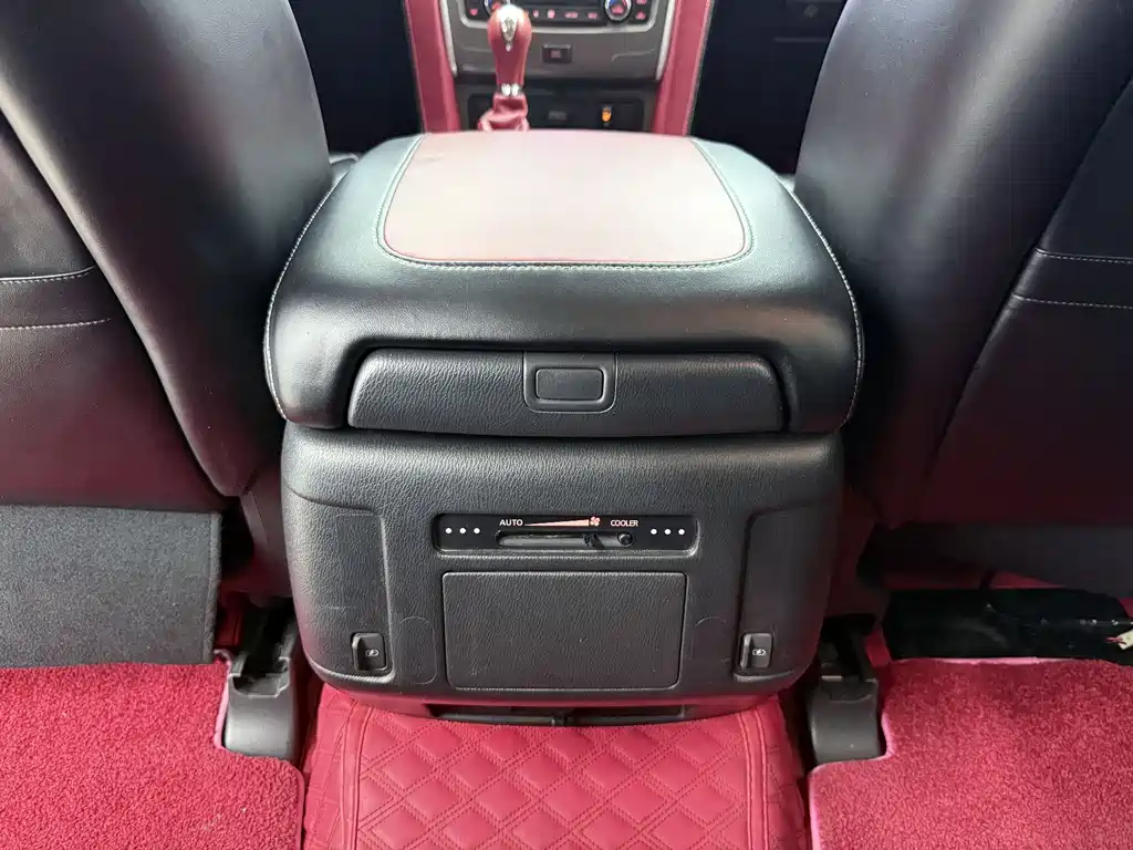 Nissan Patrol 2020 — фото 11