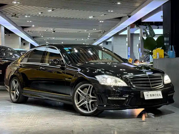 Mercedes-Benz S-Class AMG 2010