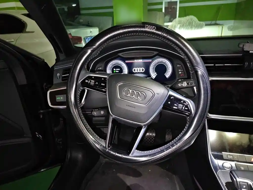 Audi A6L New Energy 2020 — фото 3