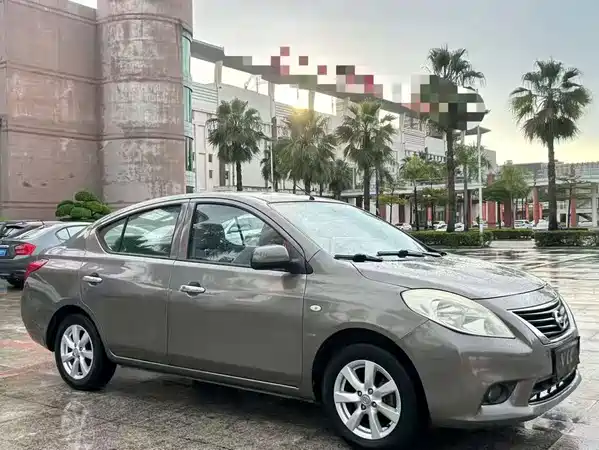 Nissan Sunny 2011