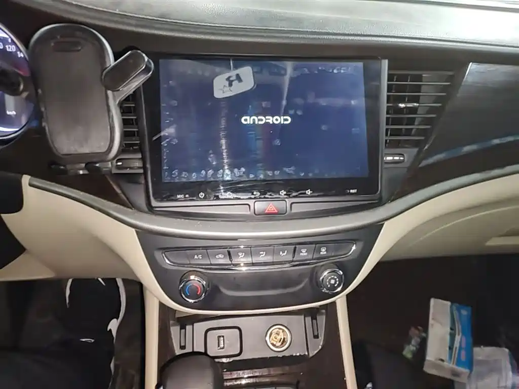 Buick Verano 2018 — фото 13