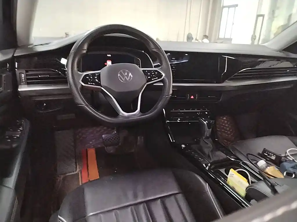 Volkswagen Passat 2023 — фото 10