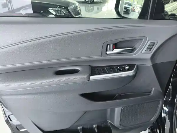 Toyota Granvia 2024