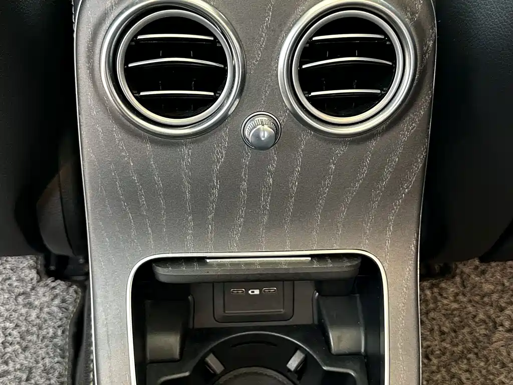 Mercedes-Benz E-Class 2021 — фото 15