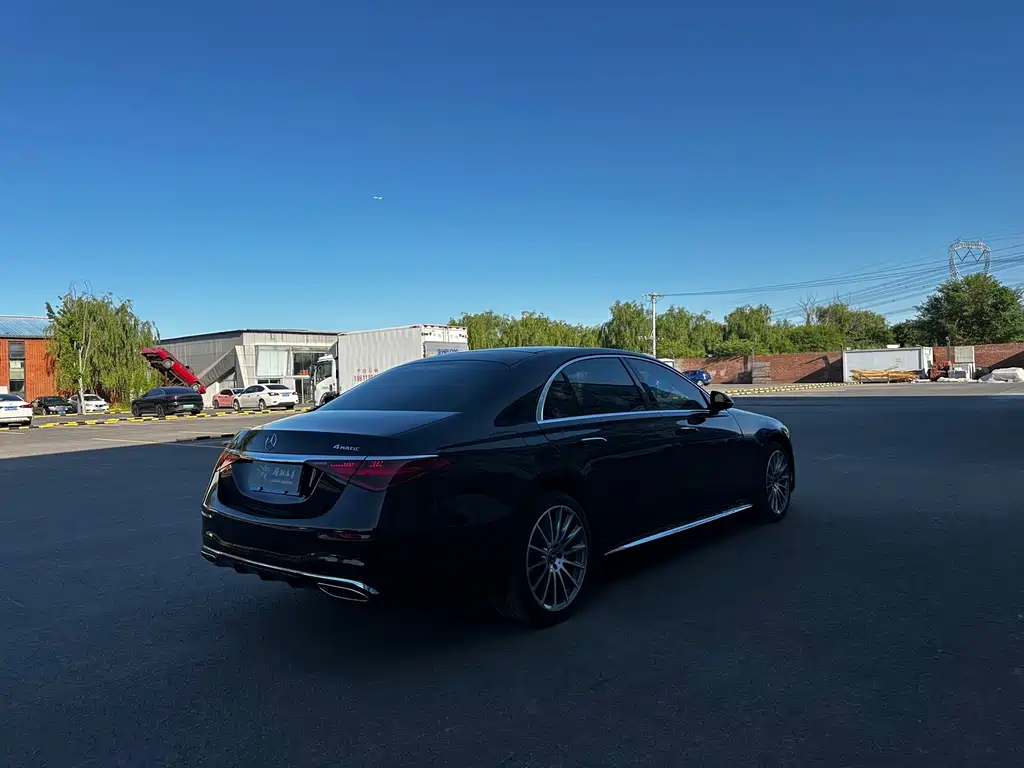 Mercedes-Benz S-Class 2022
