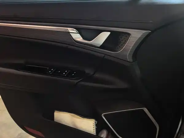Geely Emgrand GS 2021