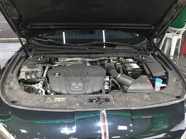 Hongqi H5 2025