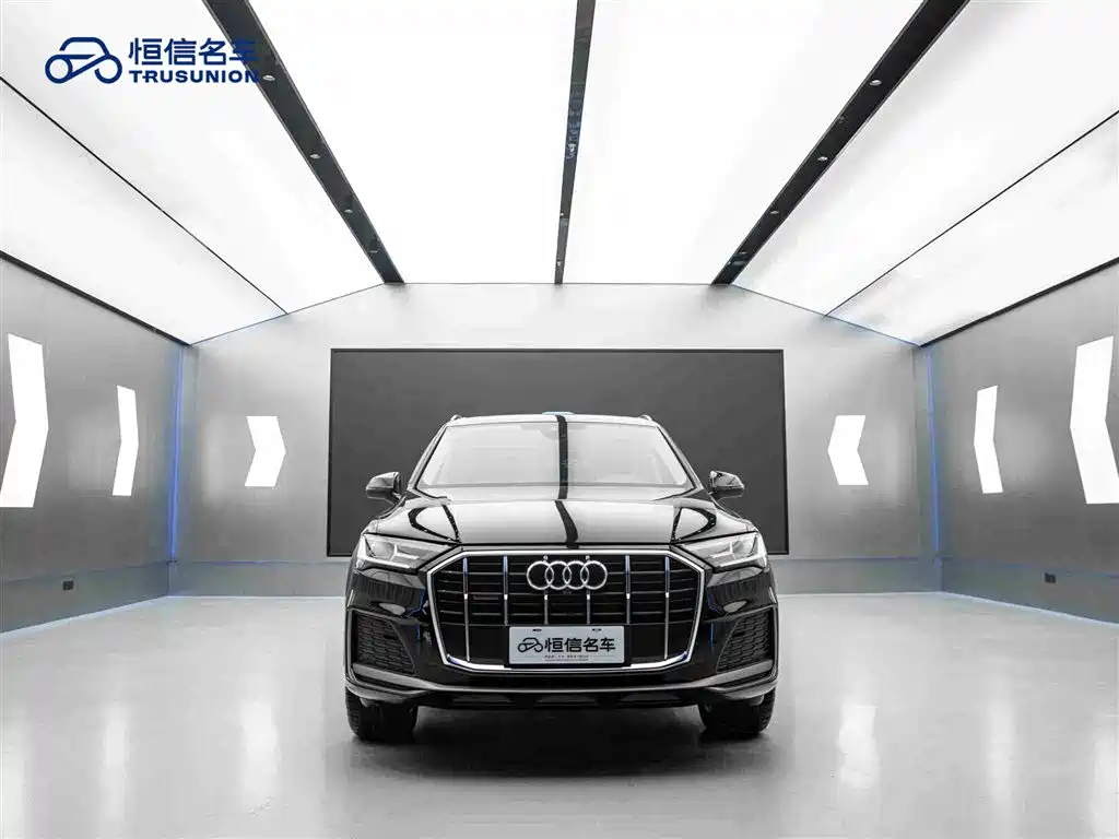 Audi Q7 2023 — фото 2