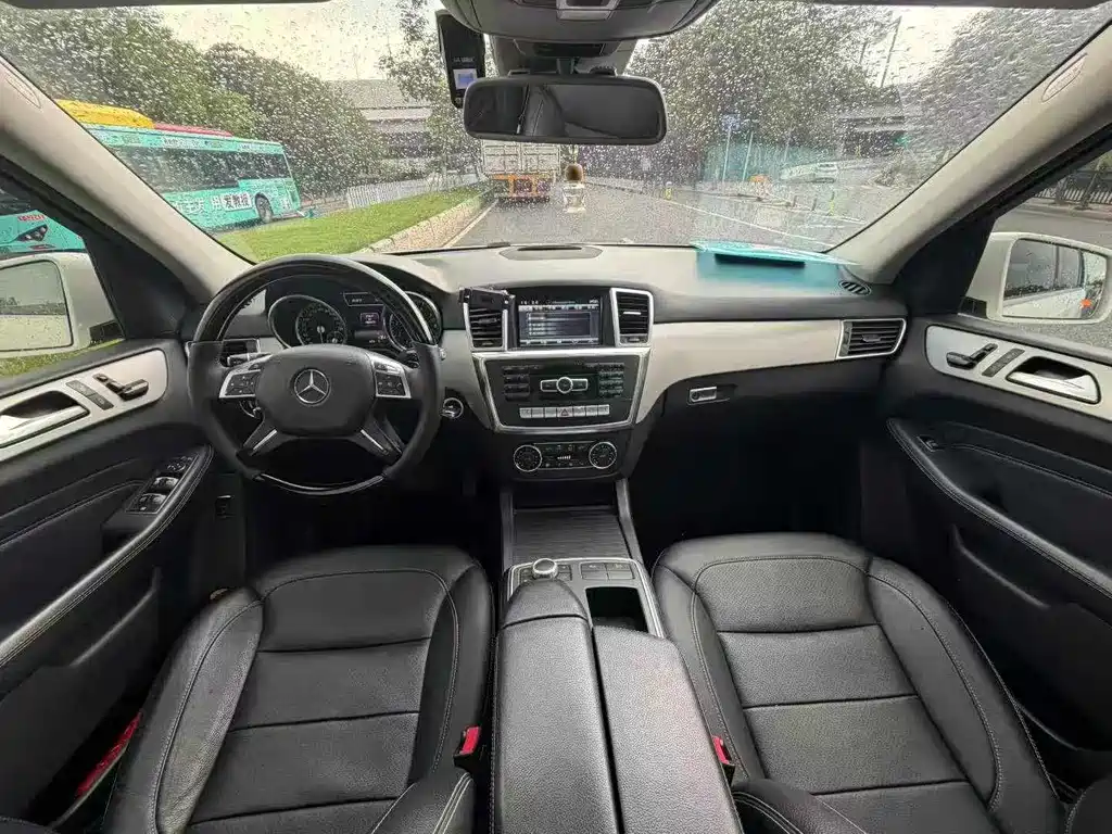 Mercedes-Benz M-Class 2015 — фото 9
