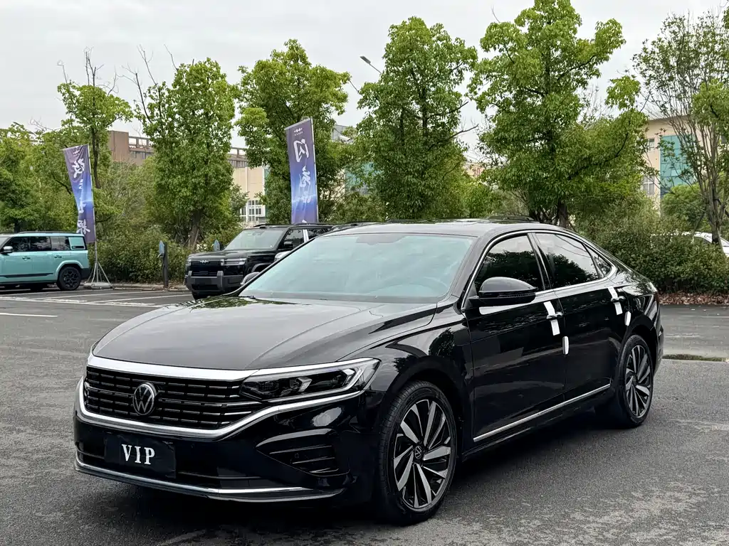 Volkswagen Passat 2024