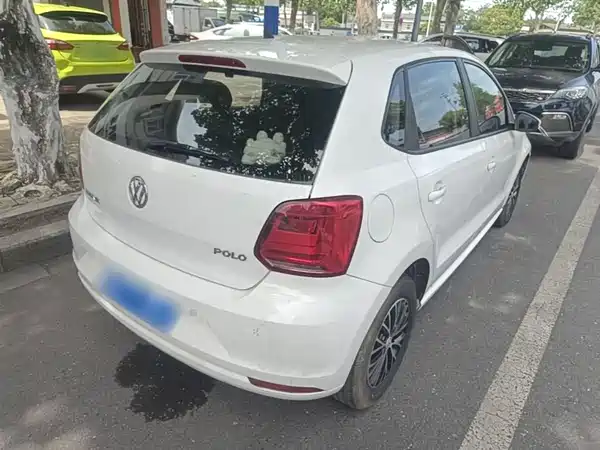 Volkswagen Polo 2016