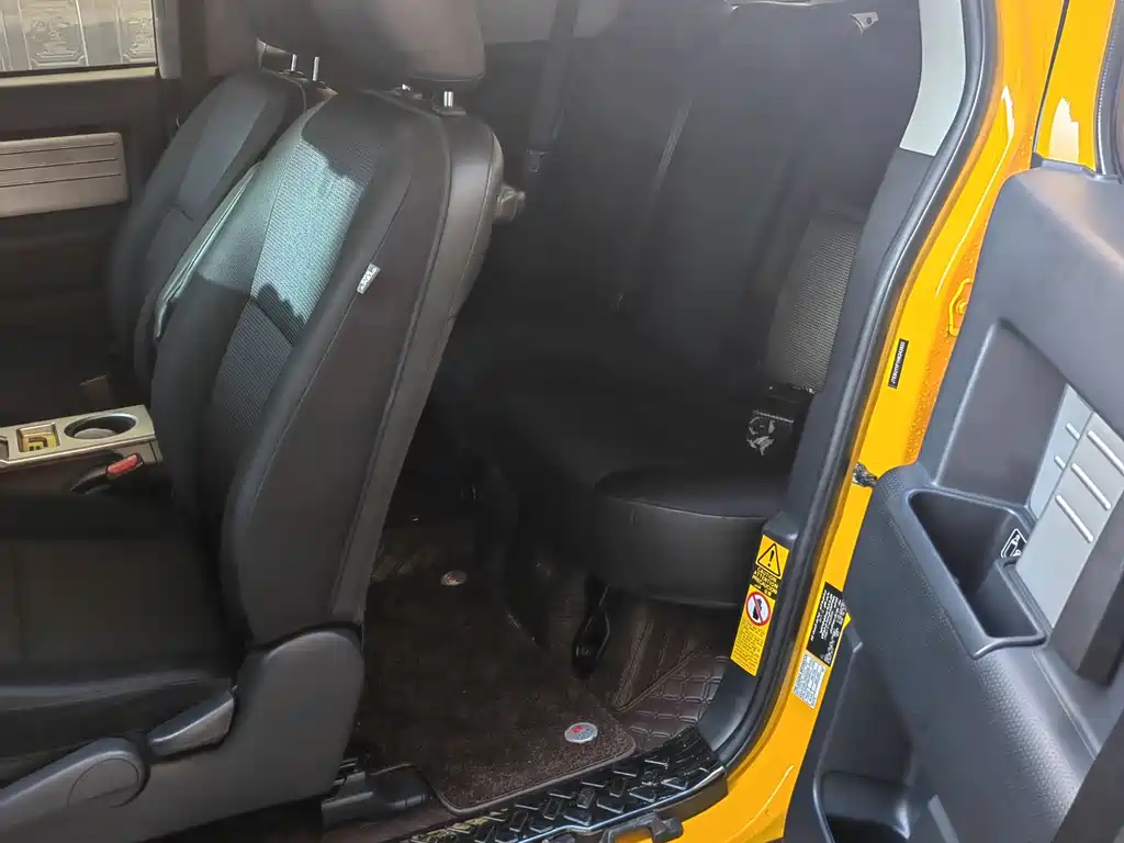 Toyota FJ Cruiser 2019 — фото 11