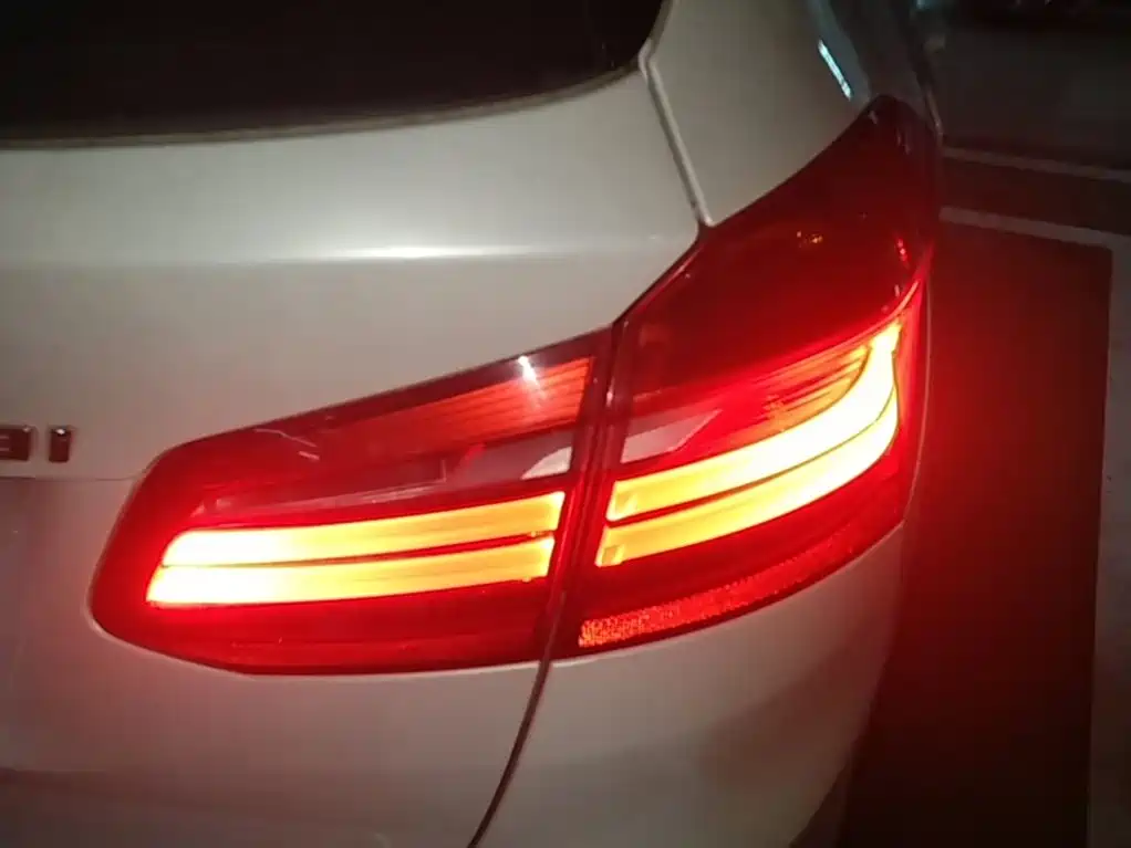 BMW 2 Series Station Wagon 2015 — фото 8