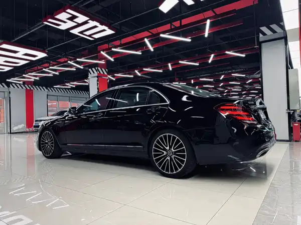 Mercedes-Benz S-Class 2008