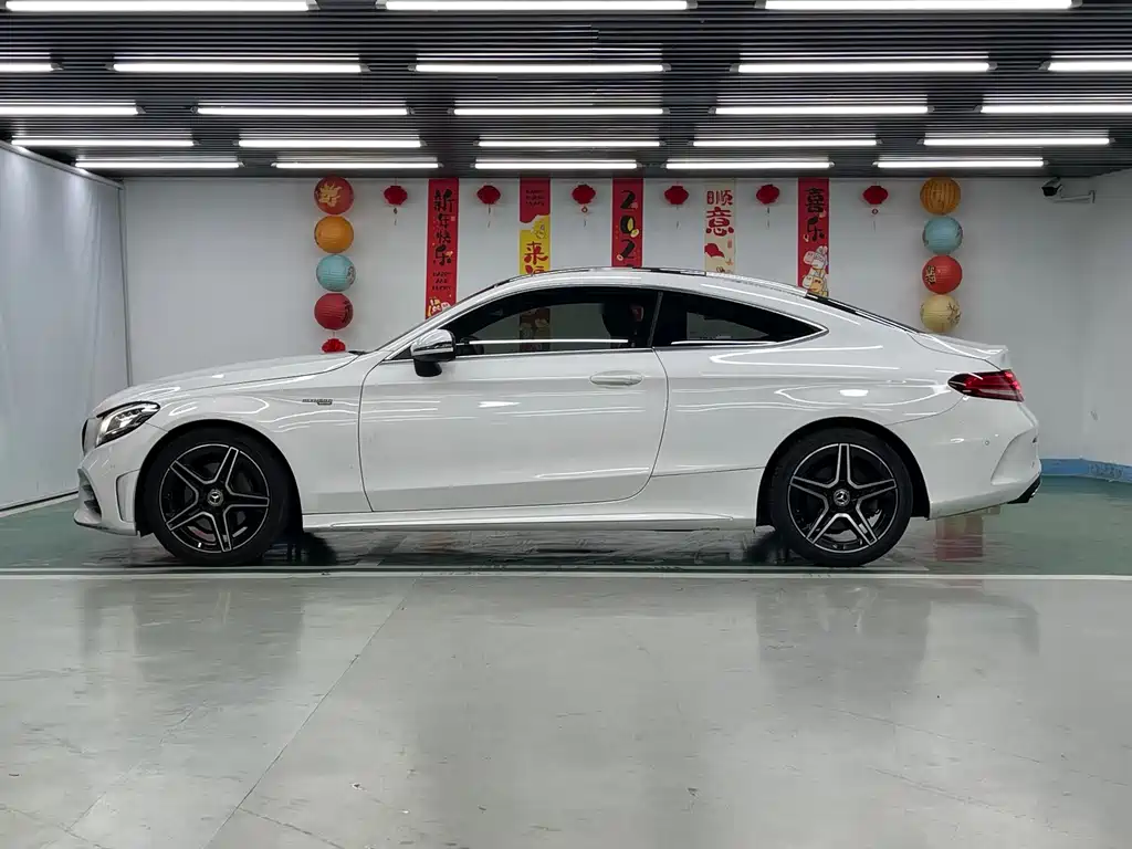 Mercedes-Benz C-Class 2019