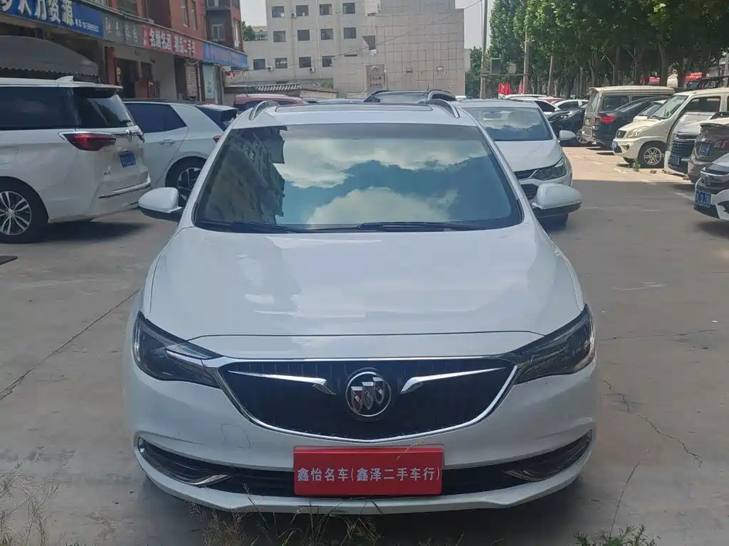 Buick Excelle 2018 — фото 2
