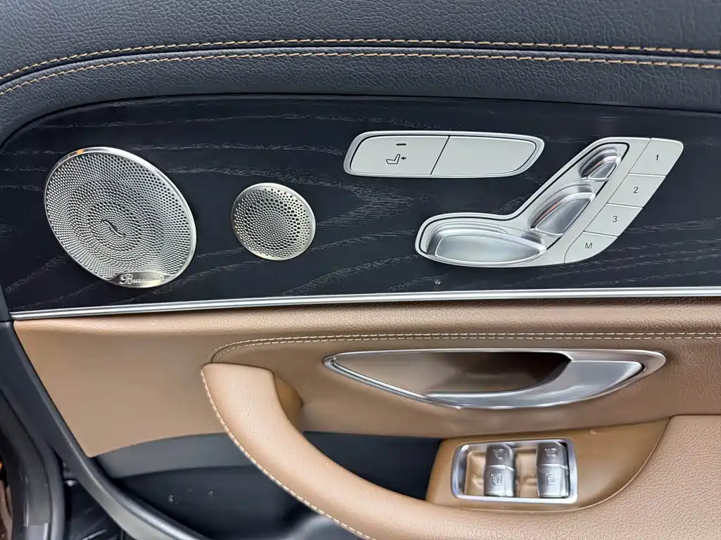 Mercedes-Benz E-Class 2023 — фото 13