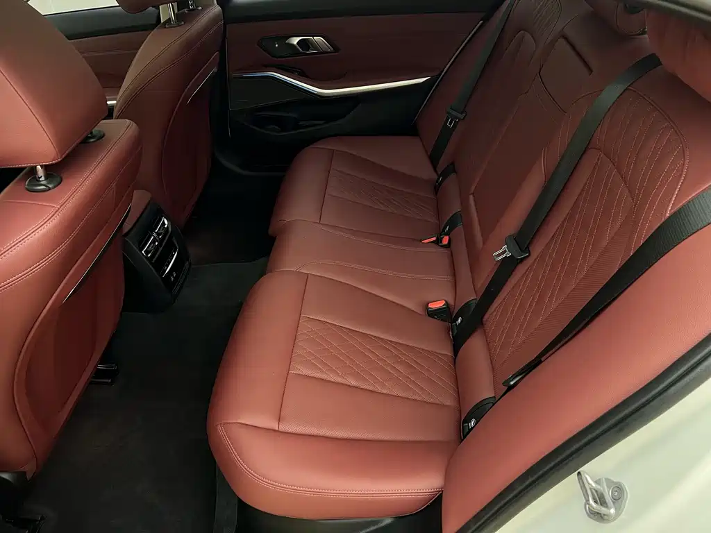 BMW 3 Series 2023