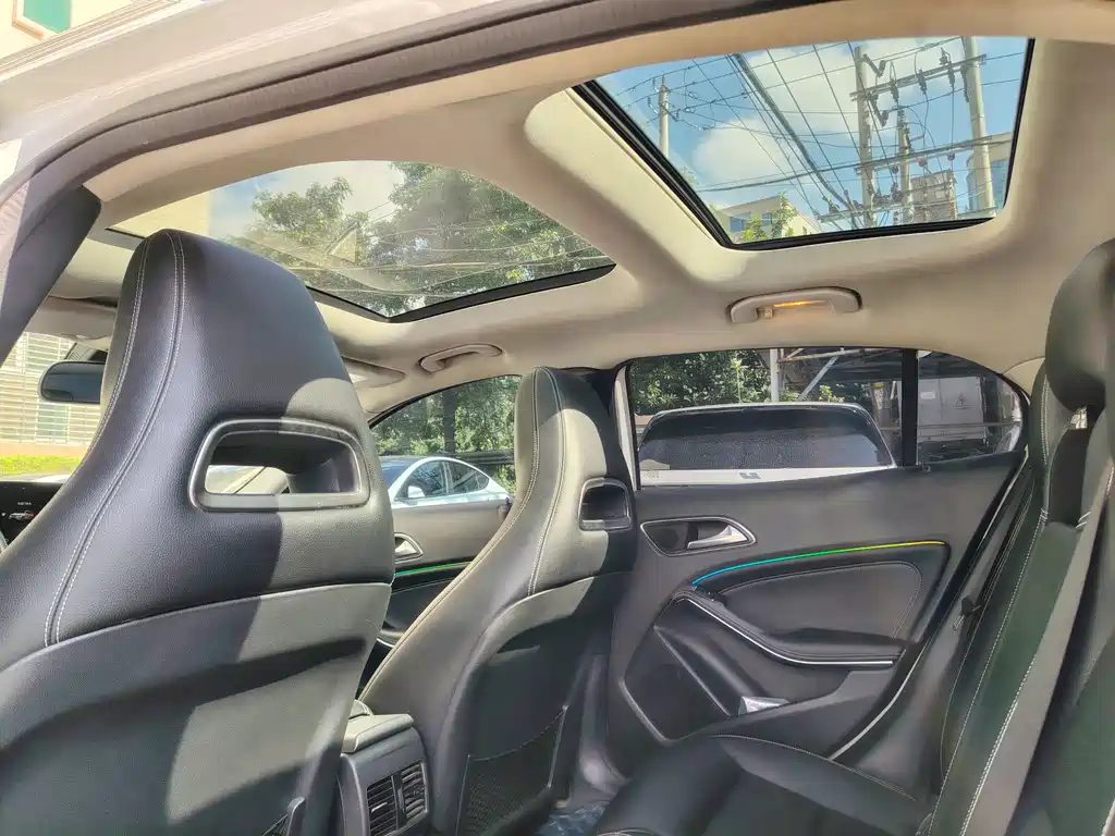 Mercedes-Benz GLA 2015 — фото 14
