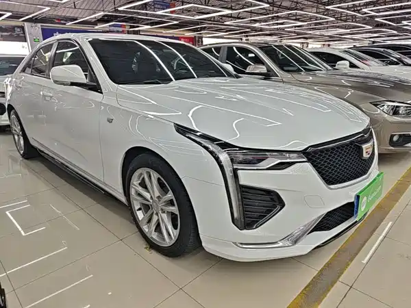 Cadillac CT4 2023
