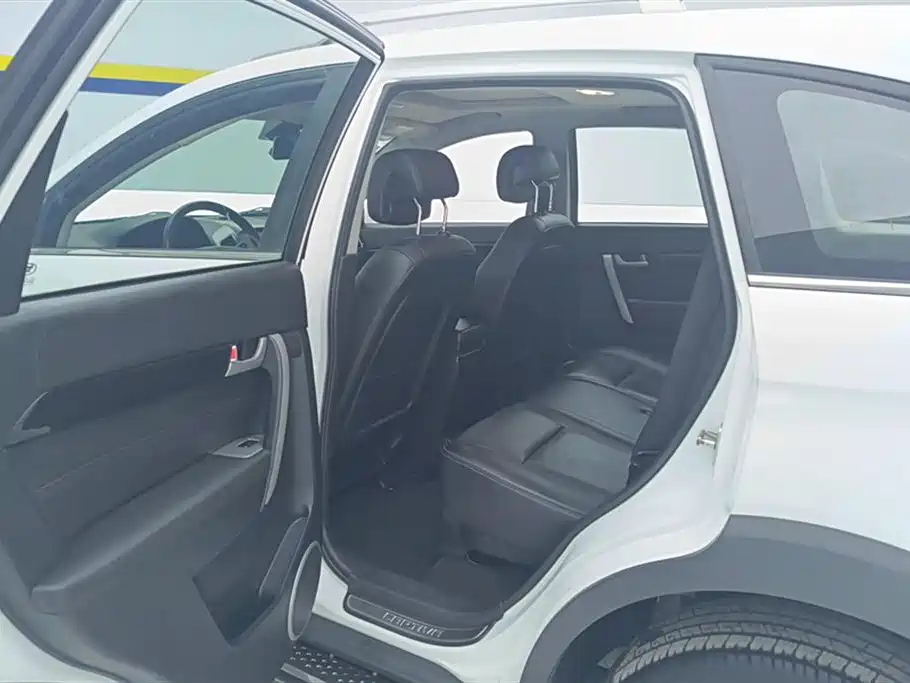 Chevrolet Captiva 2016 — фото 11