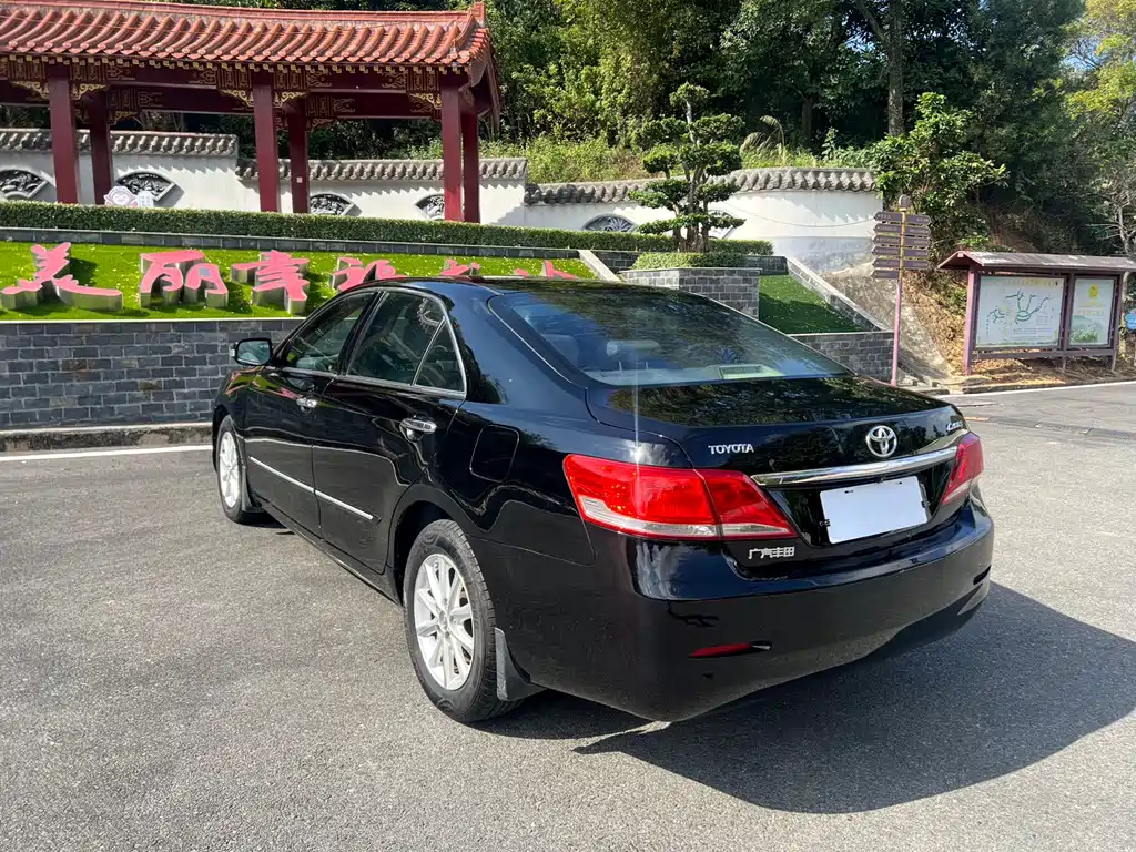 Toyota Camry 2012 — фото 11