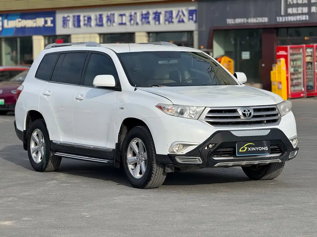 Toyota Highlander 2014 — фото 3