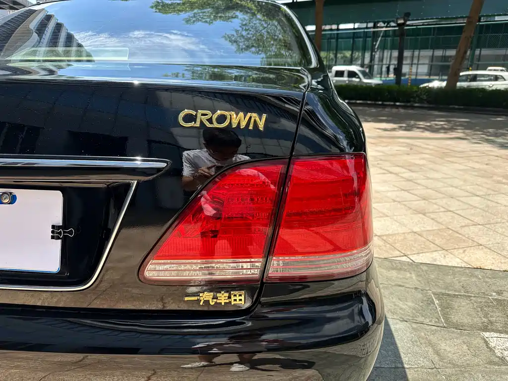 Toyota Crown 2008 — фото 18