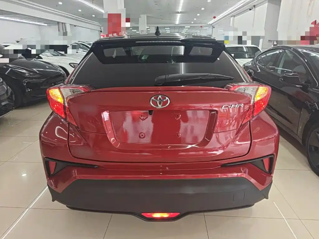 Toyota C-HR 2019 — фото 6