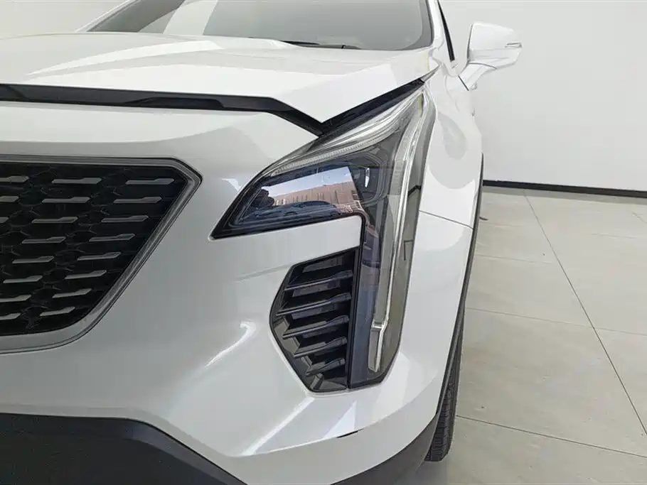Cadillac XT4 2021 — фото 5