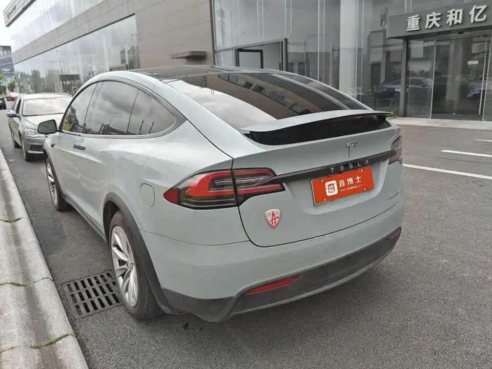 Tesla Model X 2020 — фото 3