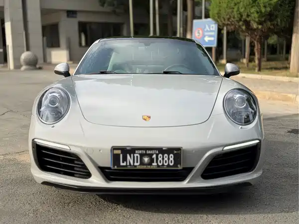Porsche 911 2016