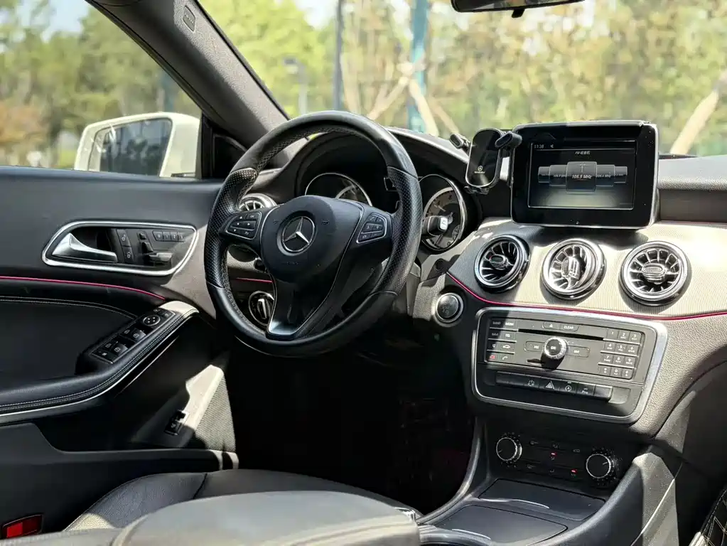 Mercedes-Benz CLA 2015 — фото 8