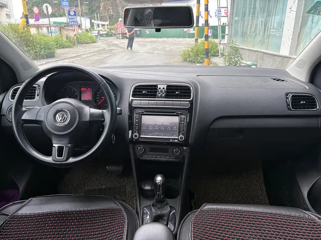 Volkswagen Polo 2013