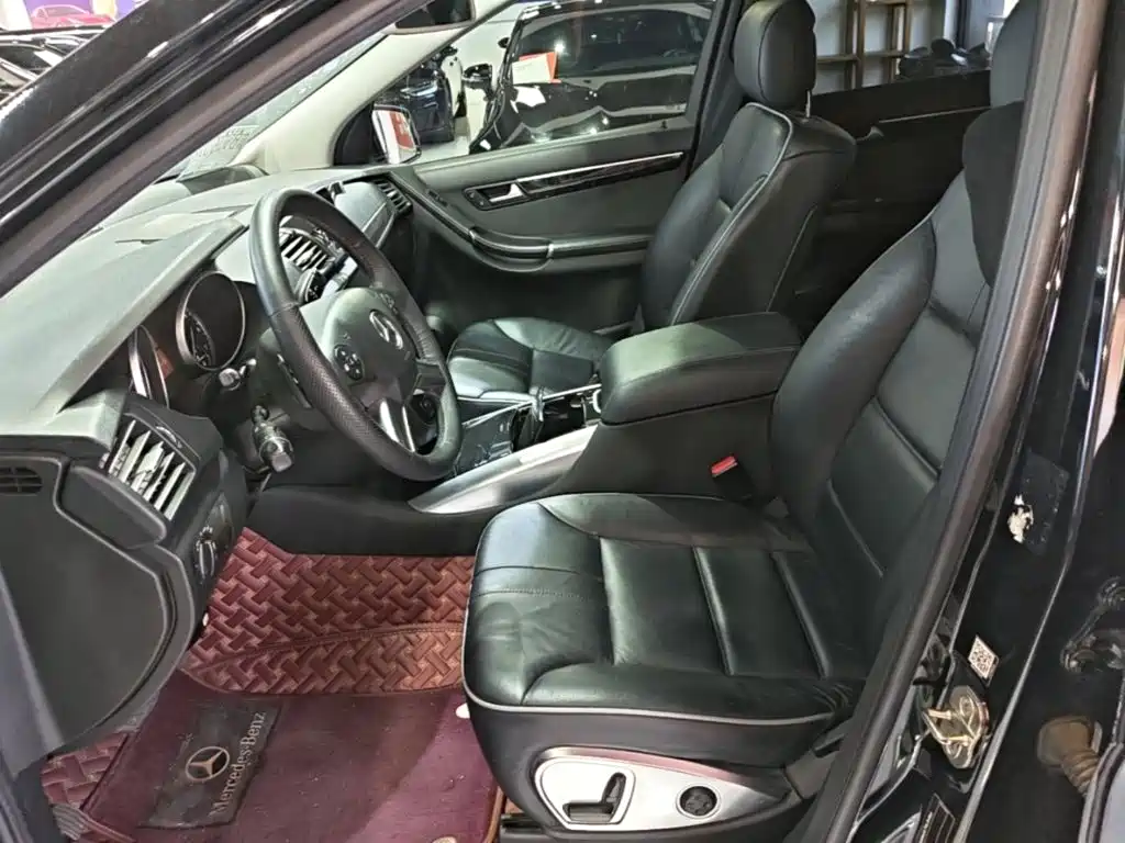 Mercedes-Benz R-Class 2017 — фото 15