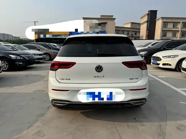 Volkswagen Golf 2021