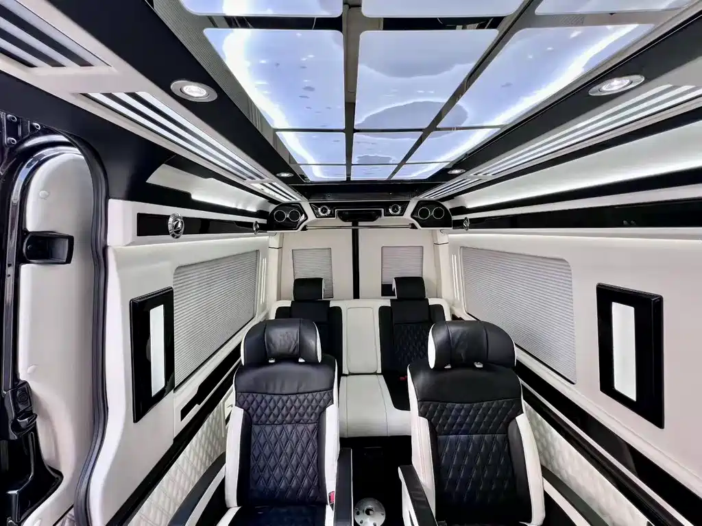 Mercedes-Benz Sprinter 2017 — фото 15