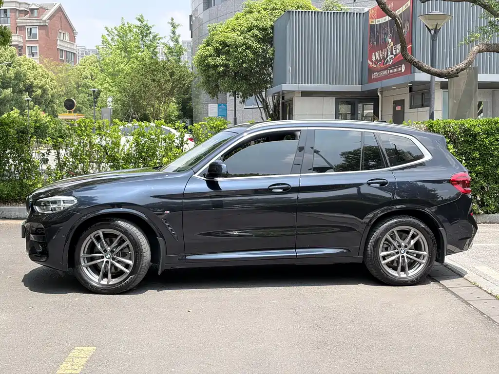 BMW X3 2021 — фото 2