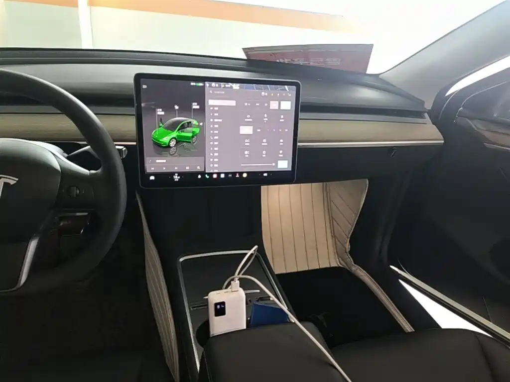 Tesla Model Y 2023 — фото 13