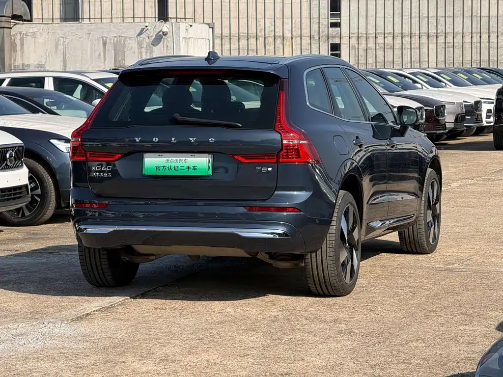 Volvo XC60 PHEV 2024 — фото 8