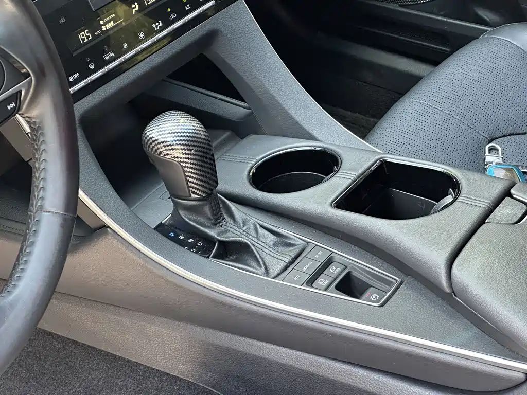 Toyota Avalon 2020 — фото 15