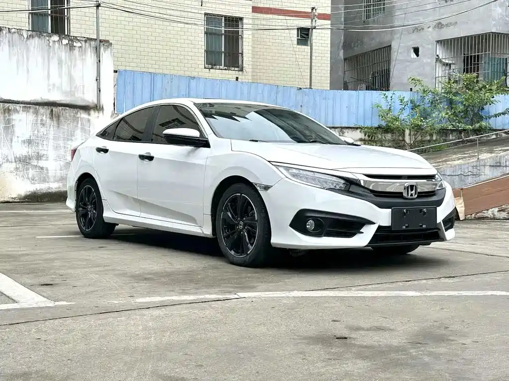 Honda Civic 2017 — фото 2