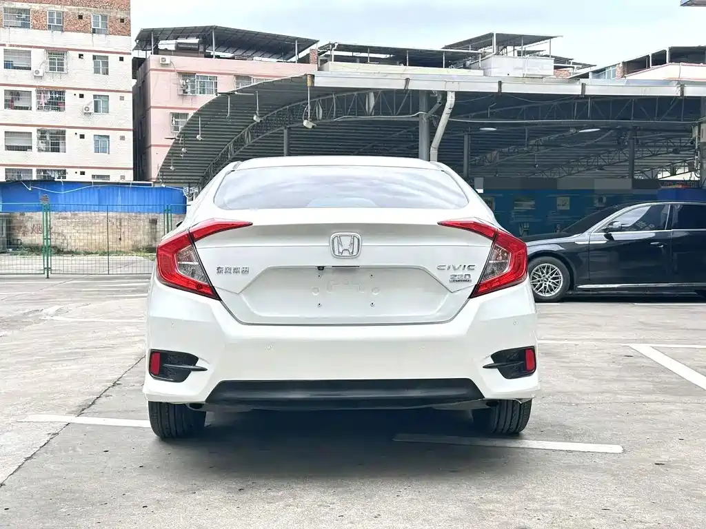 Honda Civic 2017 — фото 5