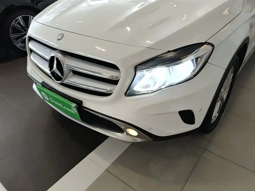 Mercedes-Benz GLA 2016 — фото 24