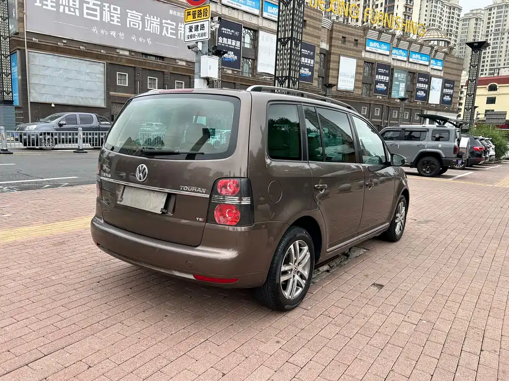 Volkswagen Touran 2012