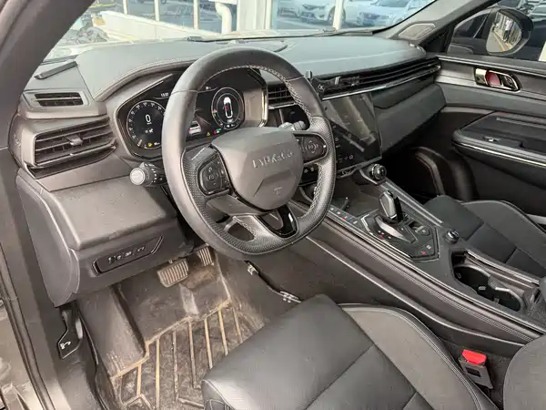 Lynk & Co 01 EM-P 2021
