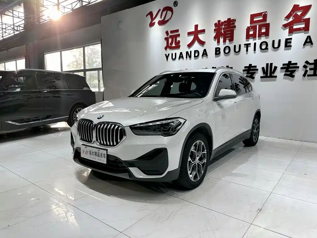BMW X1 2022 — фото 1