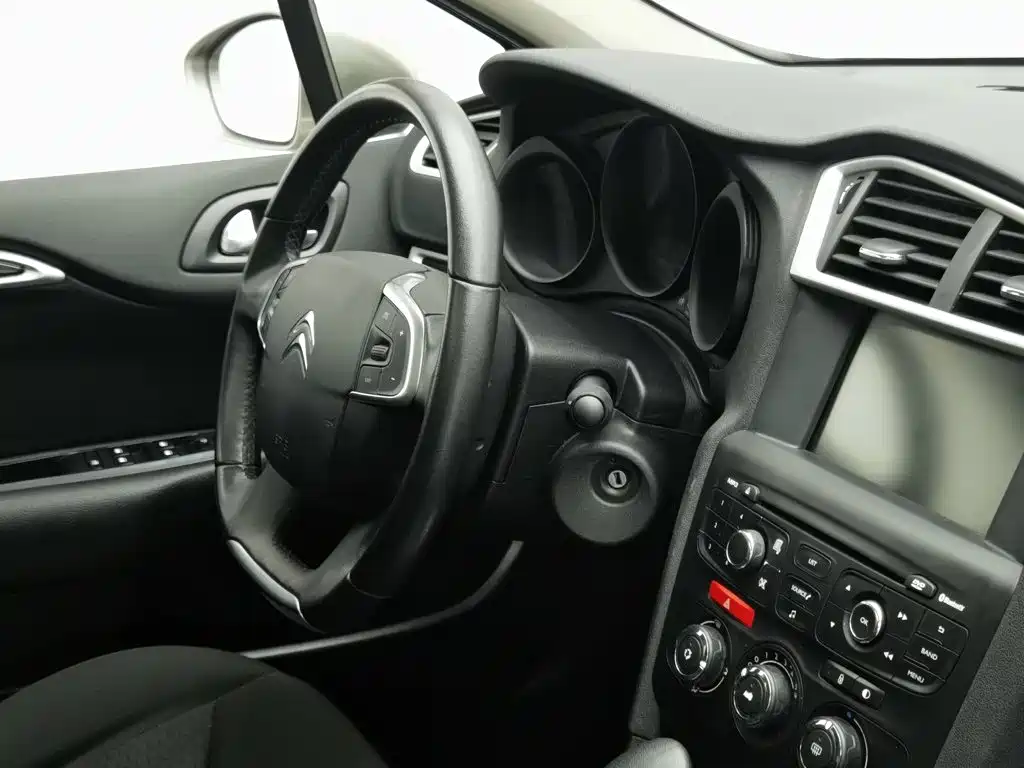 Citroën C4L 2016 — фото 22