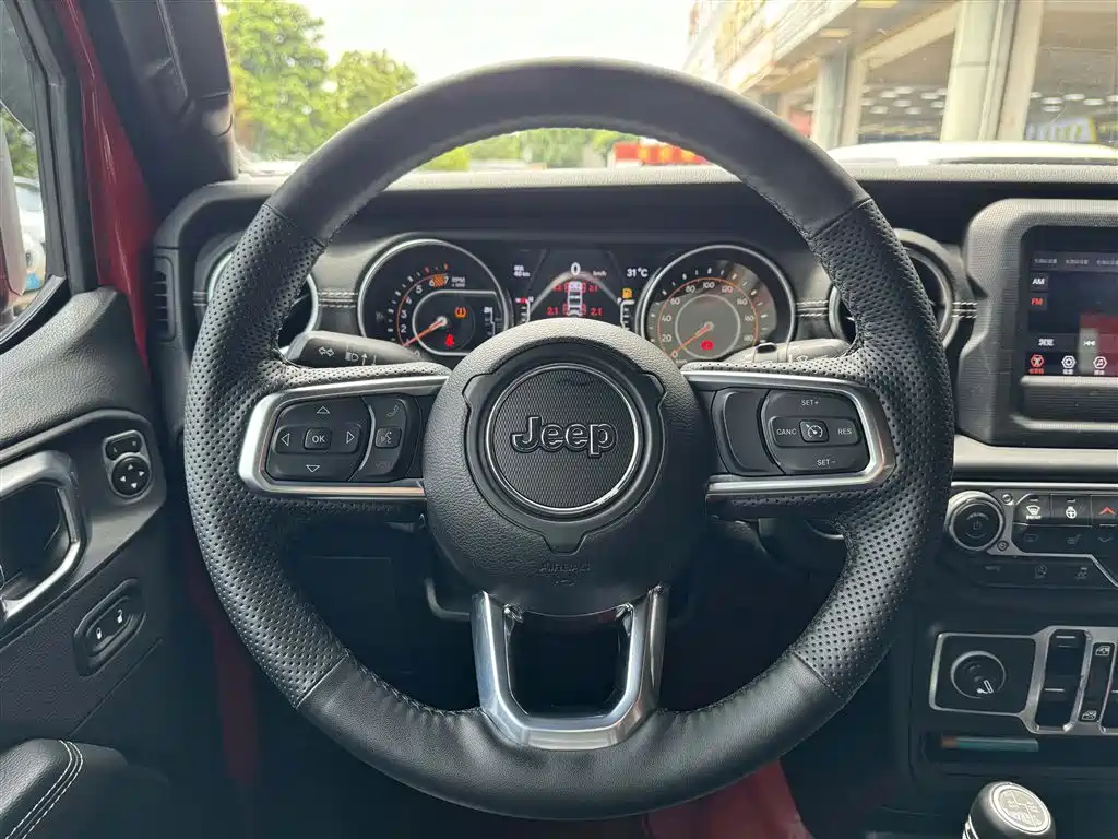 Jeep Wrangler 2021 — фото 9