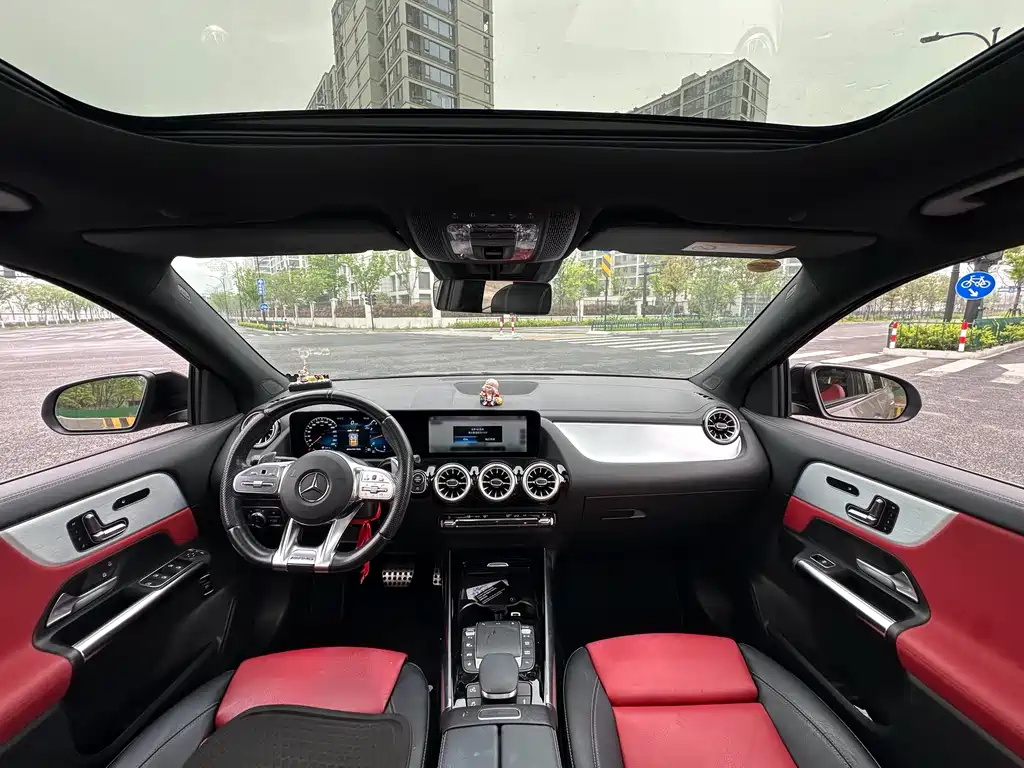 Mercedes-Benz GLA AMG 2021 — фото 14